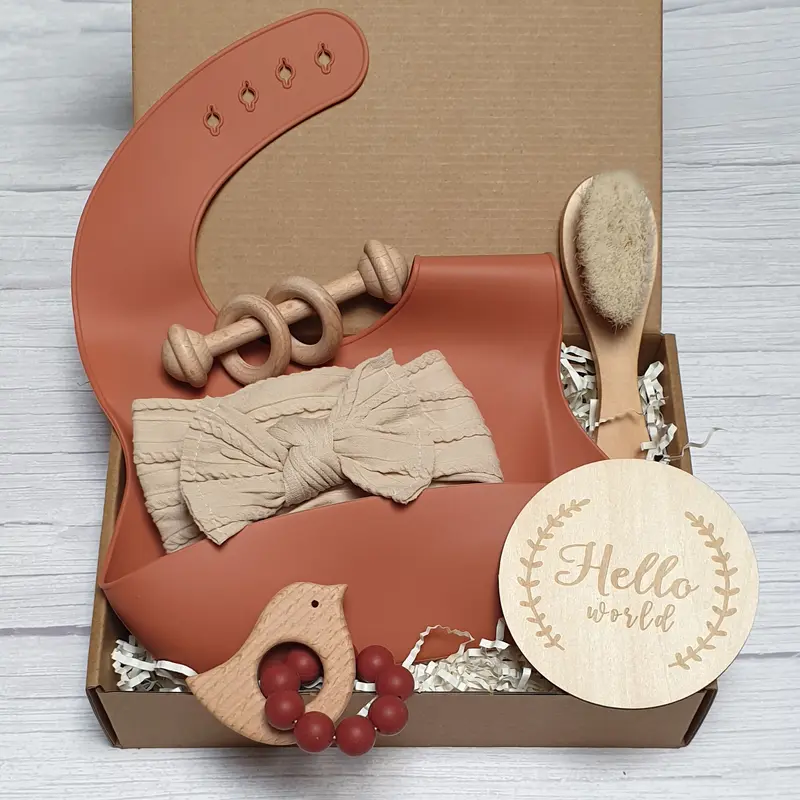 6-delige Baby Cadeauset (Roest)