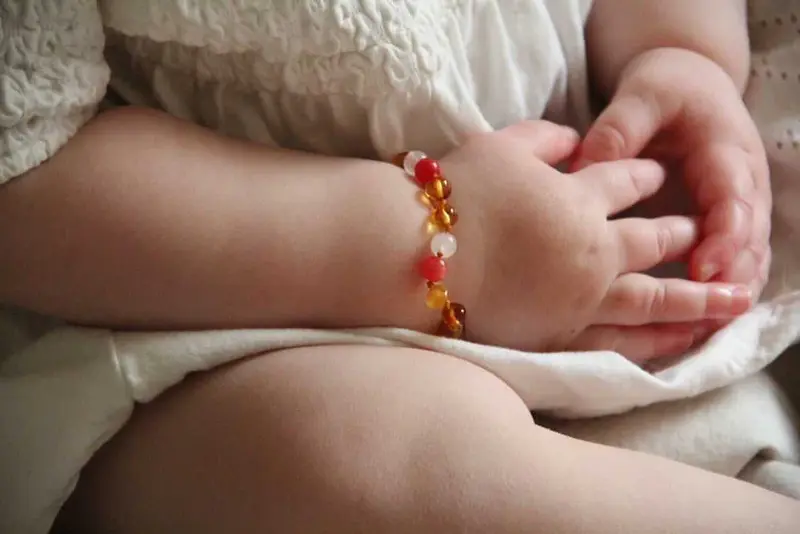 Barnsteen en edelstenen armband - Sofie - 14 cm - Kids 0-3 jaar - Nirrimis