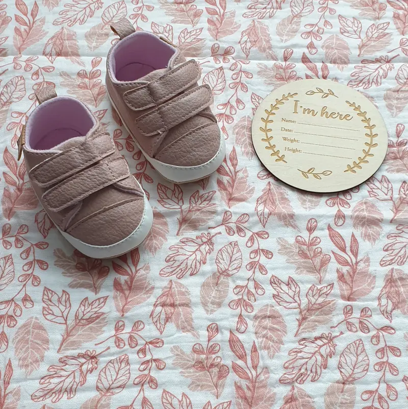 Cadeau Set met Schoentjes en Hydrofiele Doek (Roze)
