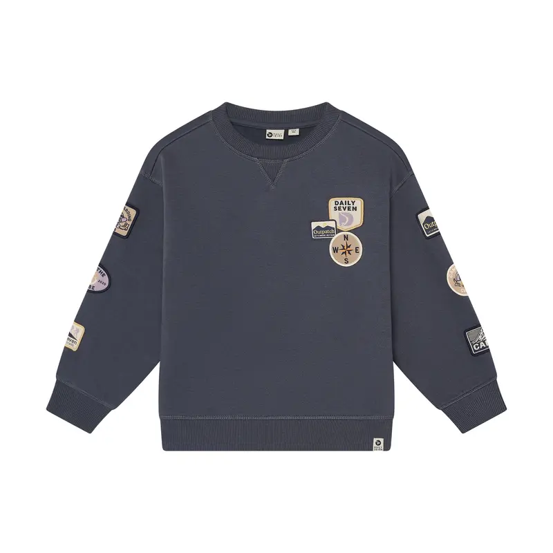 Daily Seven Oversized Sweater Badges Odyssey Gray