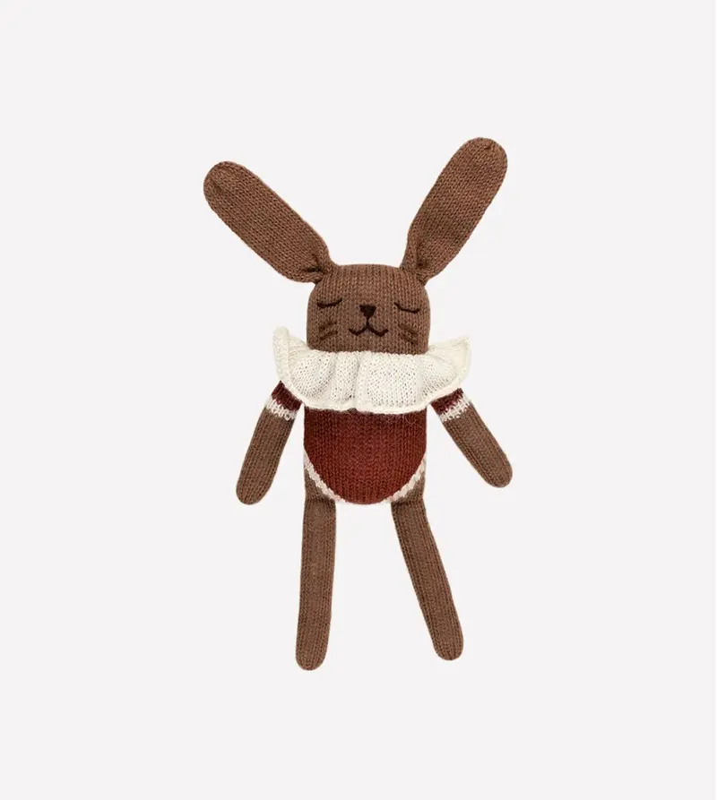 Gebreid knuffel konijntje - Sienna bodysuit - Alpaca wol - Main Sauvage