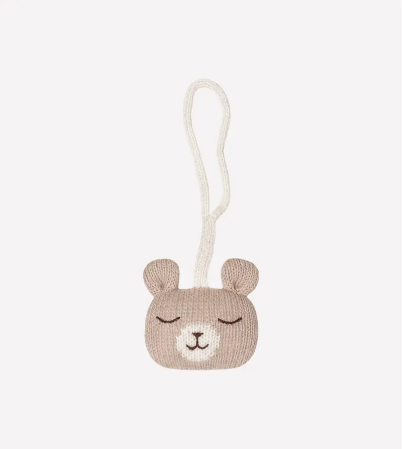 Hangrammelaar Bear Sand – 100% baby alpaca – Main Sauvage