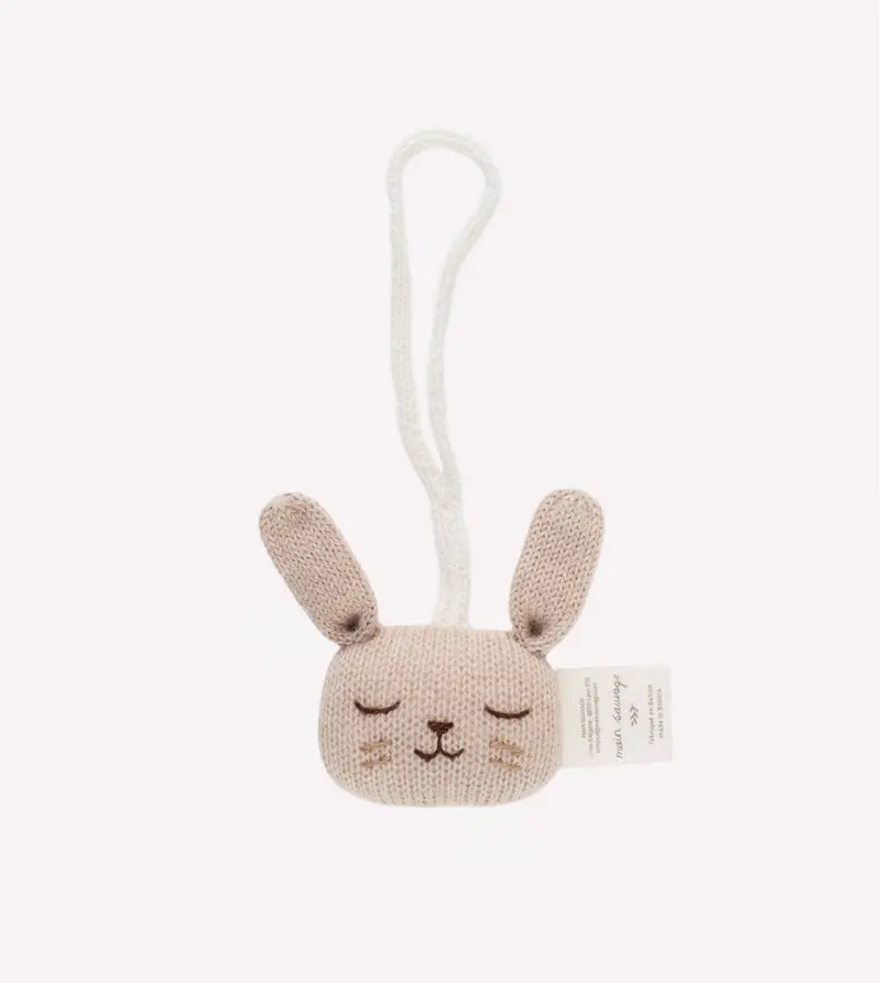 Hangrammelaar Bunny Sand – 100% baby alpaca – Main Sauvage
