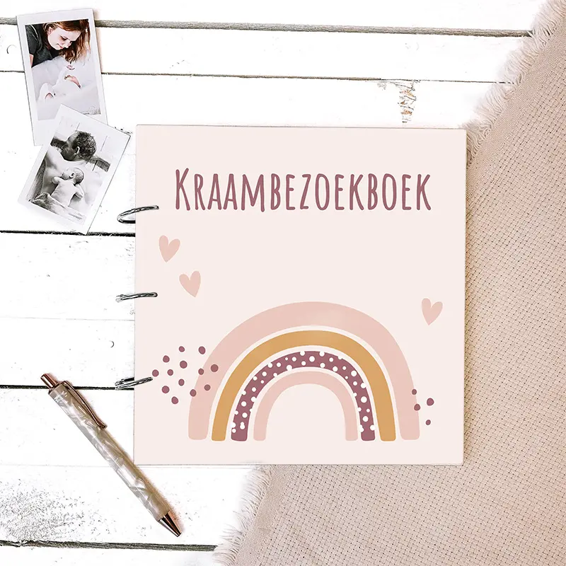 Houten Kraambezoekboek - Regenboog