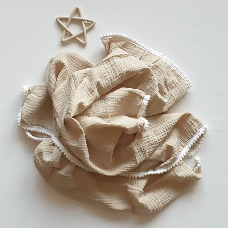 Hydrofiele Doek met Pomponnetjes (90x110 cm) - Beige