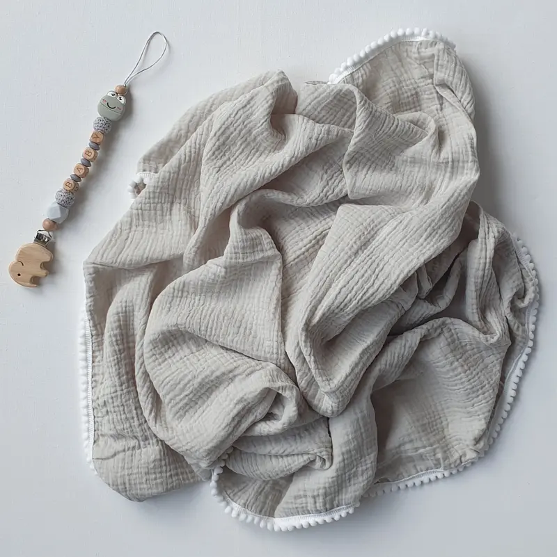 Hydrofiele Doek met Pomponnetjes (90x110 cm) - Grijs