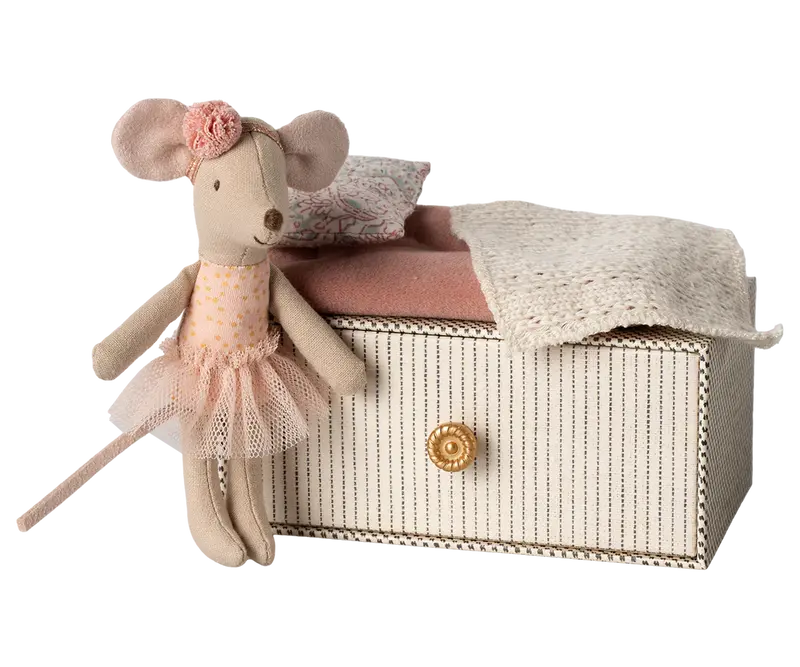 Maileg dansmuis in daybed - kleine zus