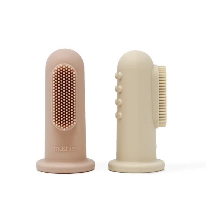 Mushie baby tandenborstel sand blush