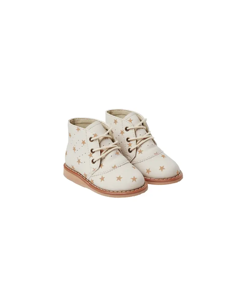 Oxford bootie stars Rylee & Cru