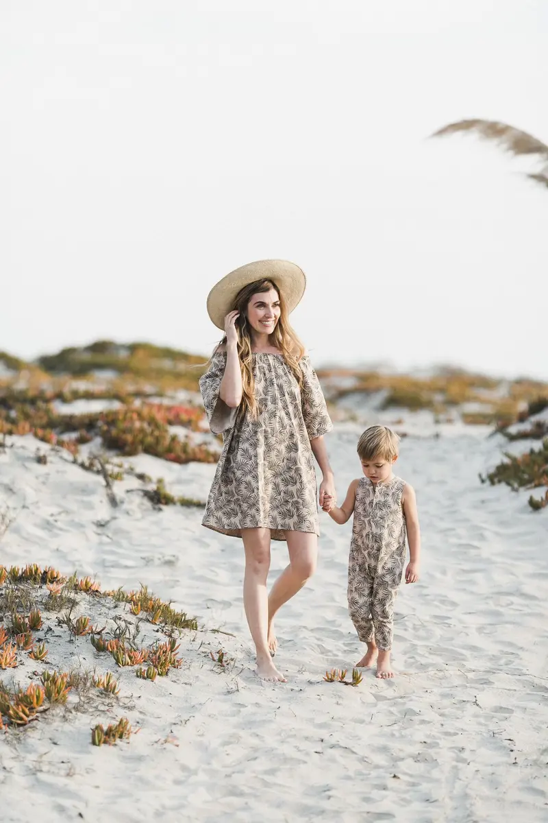 Palm leaf dress mama Rylee & Cru