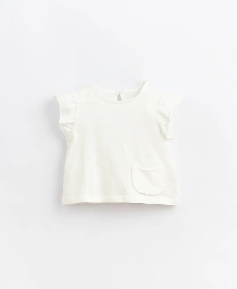 T-shirt in Organic Cotton with Front Pocket
